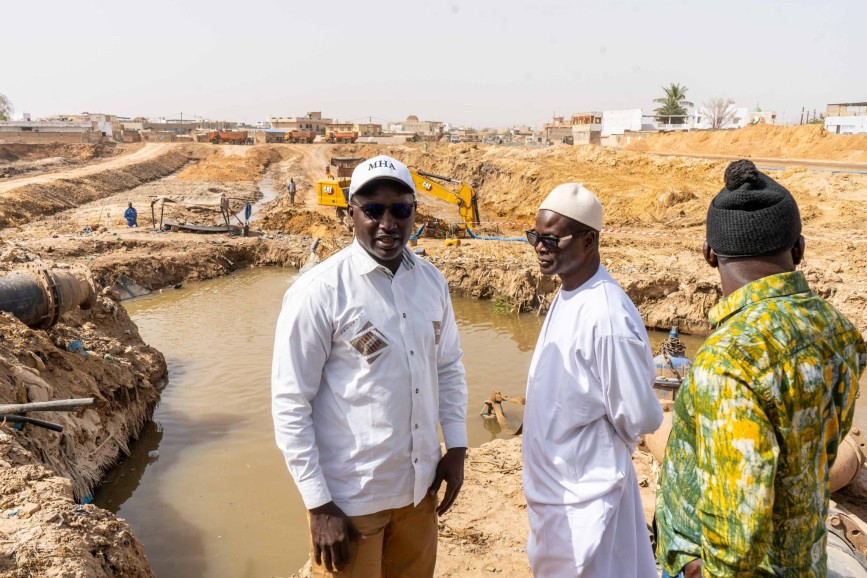 Drainage des eaux pluviales et approvisionnement en eau potable : Le ministre Cheikh Tidiane Dièye à Touba pour évaluer l’état d’avancement des travaux