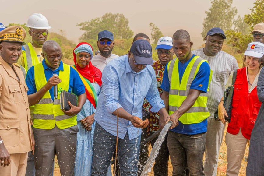 Tournée historique de Dr Cheikh Tidiane DIEYE à l’Est : l’eau potable au cœur des priorités de l’État du Sénégal