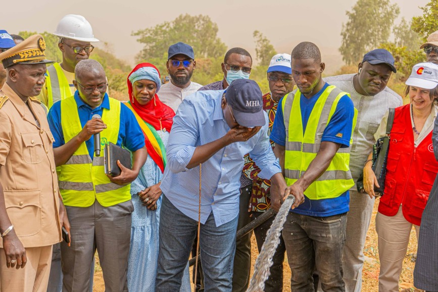 Tournée historique de Dr Cheikh Tidiane DIEYE à l’Est : l’eau potable au cœur des priorités de l’État du Sénégal