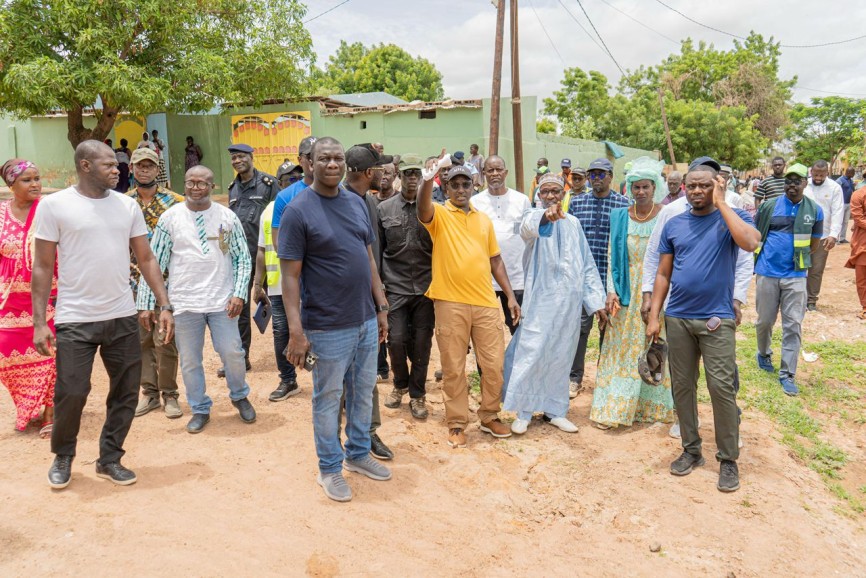 Visite du Ministre de l’Hydraulique et de l’Assainissement plusieurs quartiers suite aux fortes pluies du 16 juillet de Tambacounda