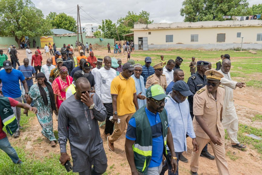 Visite du Ministre de l’Hydraulique et de l’Assainissement plusieurs quartiers suite aux fortes pluies du 16 juillet de Tambacounda