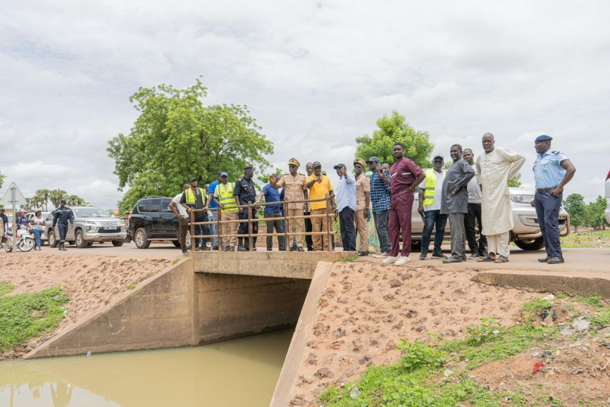 Visite du Ministre de l’Hydraulique et de l’Assainissement plusieurs quartiers suite aux fortes pluies du 16 juillet de Tambacounda