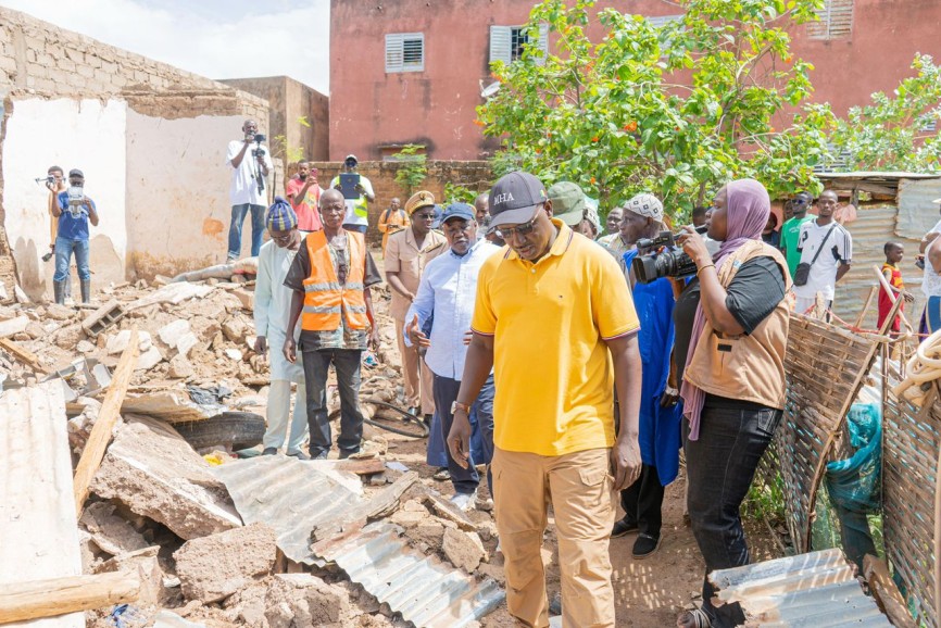 Visite du Ministre de l’Hydraulique et de l’Assainissement plusieurs quartiers suite aux fortes pluies du 16 juillet de Tambacounda