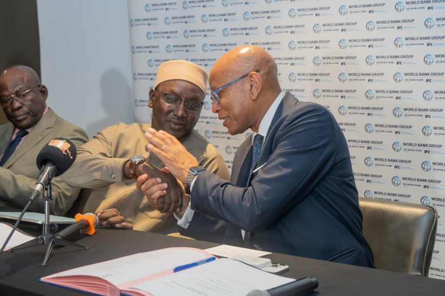 Cérémonie de signature du mandat conseil avec l’IFC pour la réalisation de la future station d’épuration de Tivaouane Peulh