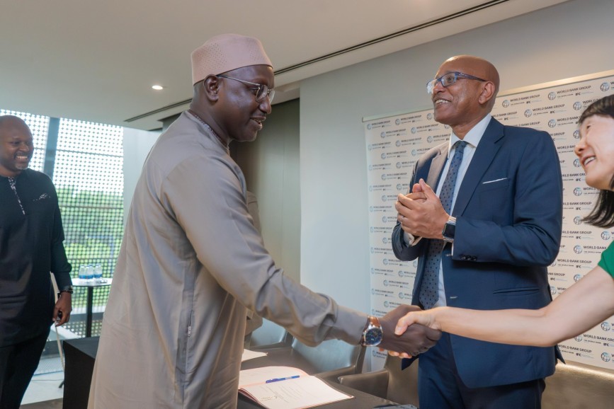 Cérémonie de signature du mandat conseil avec l’IFC pour la réalisation de la future station d’épuration de Tivaouane Peulh