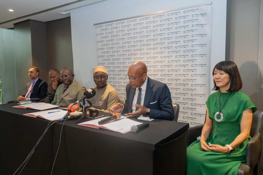 Cérémonie de signature du mandat conseil avec l’IFC pour la réalisation de la future station d’épuration de Tivaouane Peulh