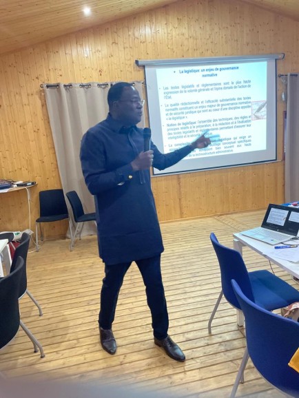 Atelier de formation et de renforcement des capacités  des agents du MHA en légistique