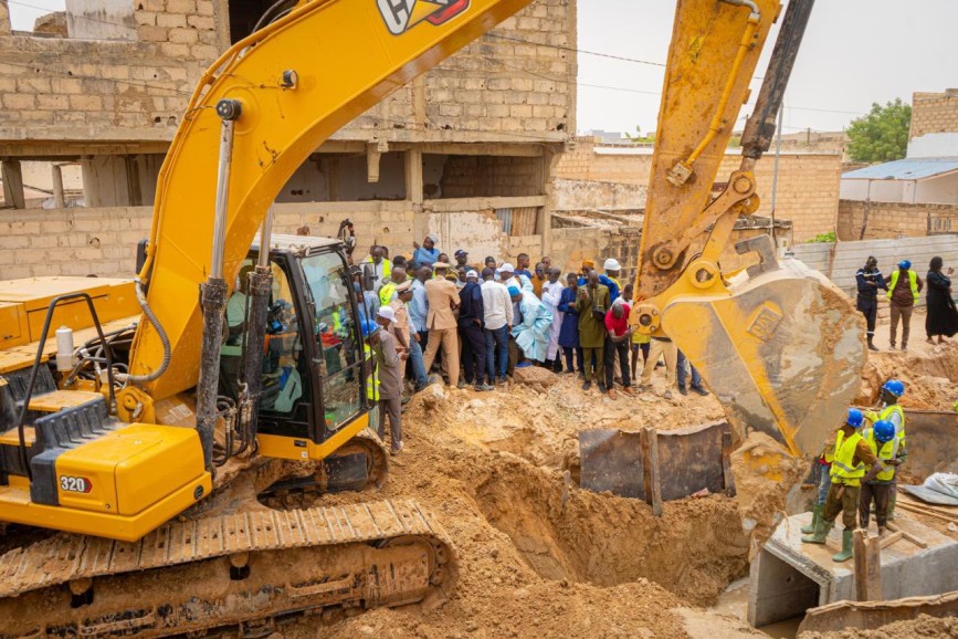 Visites de sites, étape de Touba : suivi des travaux structurants de drainage et de prévention des inondations