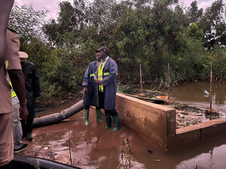 Inondations à Dakar: le Ministre de l&rsquo;Hydraulique et de l&rsquo;Assainissement évalue les interventions de terrain