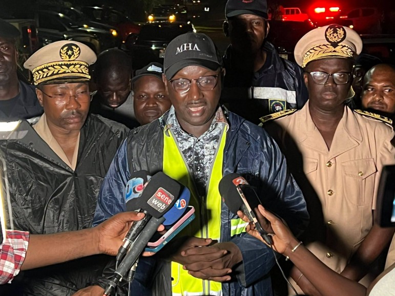 Inondations à Dakar: le Ministre de l&rsquo;Hydraulique et de l&rsquo;Assainissement évalue les interventions de terrain
