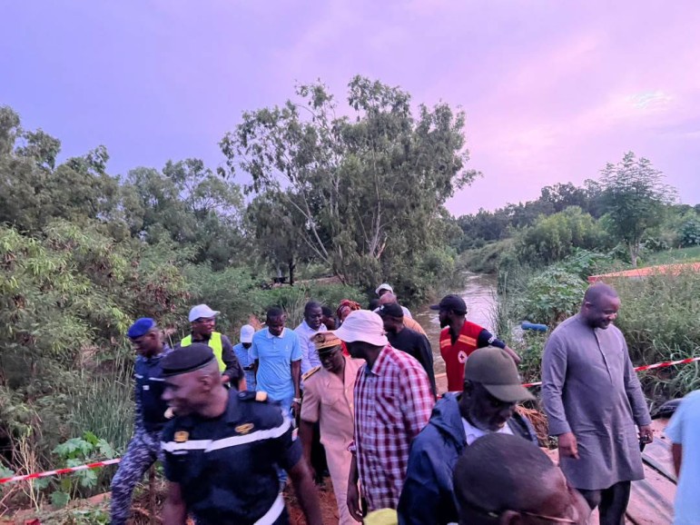 Inondations à Dakar: le Ministre de l&rsquo;Hydraulique et de l&rsquo;Assainissement évalue les interventions de terrain